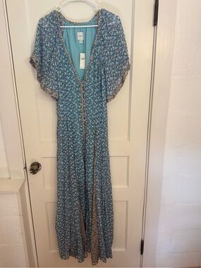 NwT Flowy Maeve size 12 Blue Floral Maxi Dress - Lightweight V-Neck